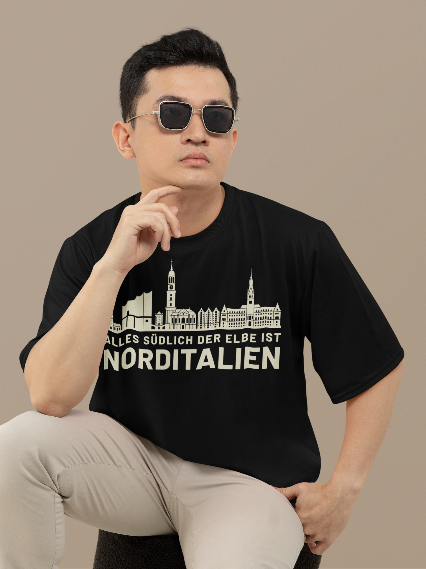 Heimat im Herzen: Das Hamburg Skyline Bio-Shirt