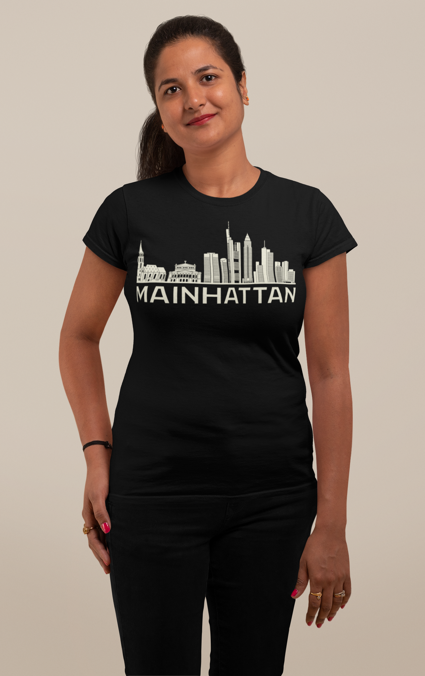 Mainhattan Vibes – Das Frankfurt Skyline Bio Damen-Shirt