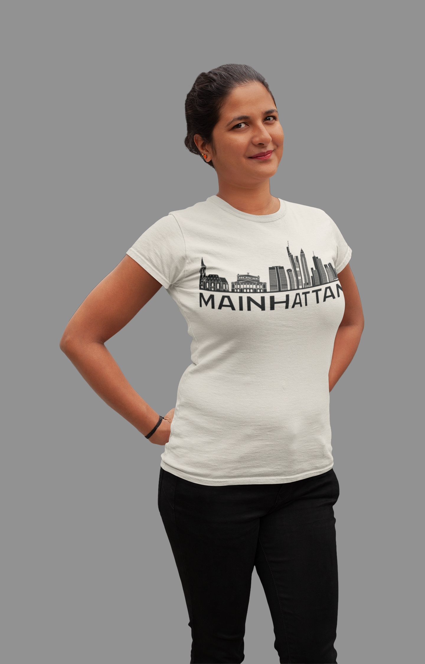 Mainhattan Vibes – Das Frankfurt Skyline Bio Damen-Shirt