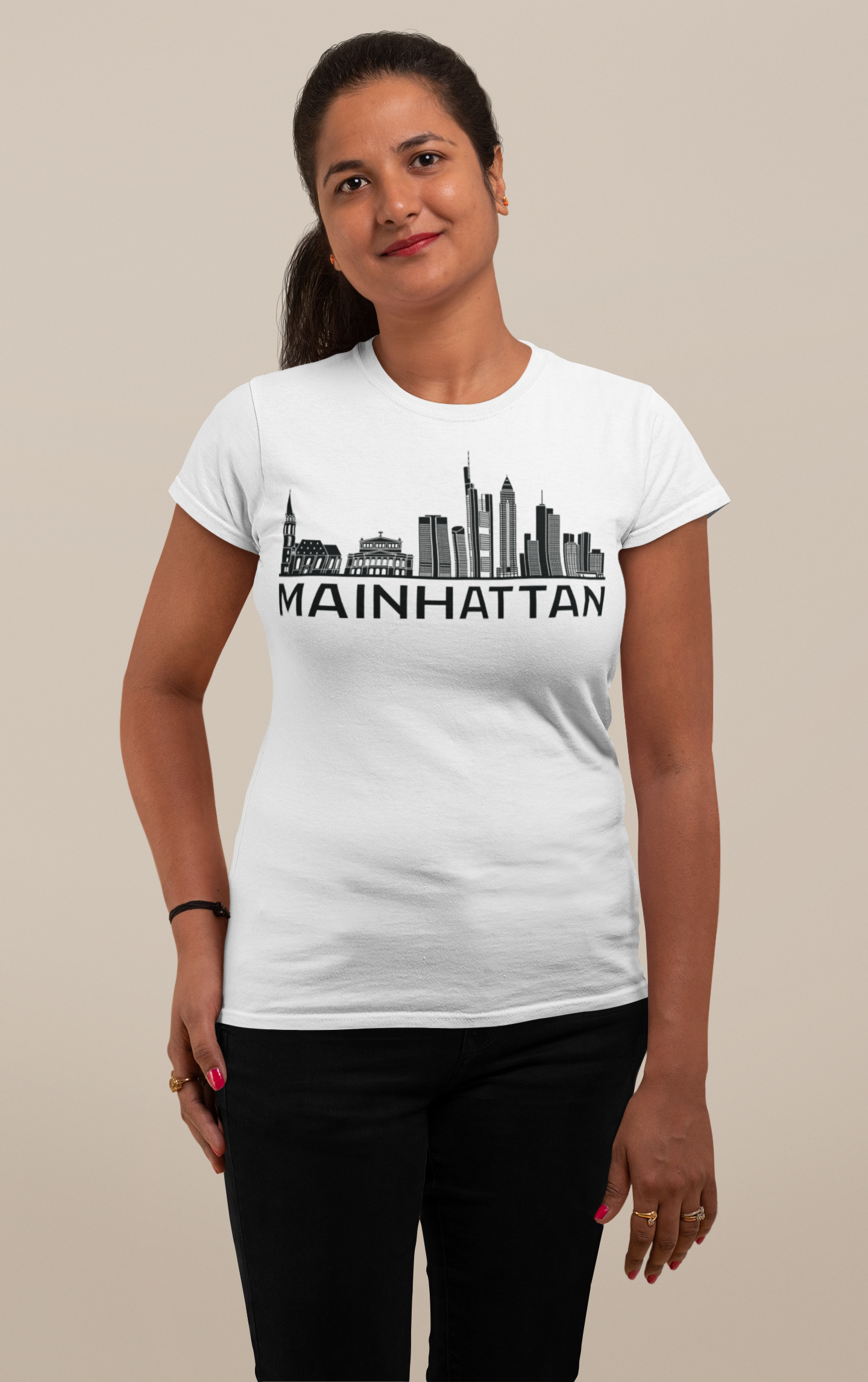 Mainhattan Vibes – Das Frankfurt Skyline Bio Damen-Shirt